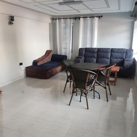 Rimaya Lounge Embu Exterior foto